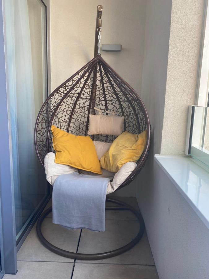 New, Beautiful Apt With Parking In Best Location! Bratislava Eksteriør billede
